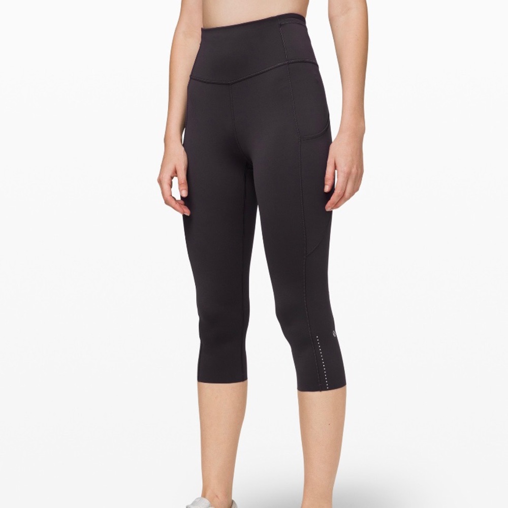 SOLD Fast and Free Cropped Leggings
